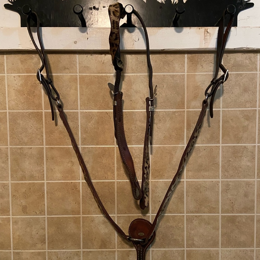 Hair on Hide Tack Set